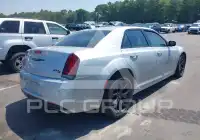 2021 Chrysler 300 фото