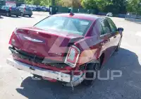 2021 Chrysler 300 photo