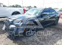 2021 Chrysler 300 фото