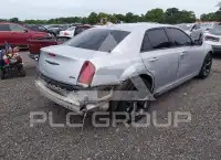 2021 Chrysler 300 фото