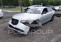 2021 Chrysler 300 фото
