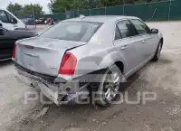 2021 Chrysler 300 photo