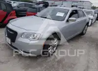 2021 Chrysler 300 photo