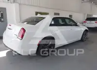 2021 Chrysler 300 фото