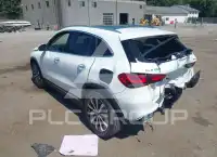 2021 Mercedes Benz GLA 250 фото
