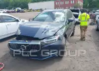 2021 Volvo XC60 photo