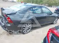 2021 Volvo S60 фото