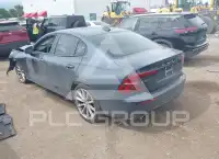 2021 Volvo S60 фото