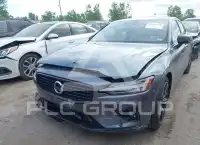 2021 Volvo S60 фото