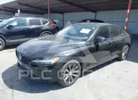 2021 Volvo S60 фото