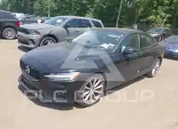2021 Volvo S60 photo