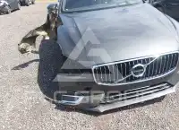 2021 Volvo XC60 photo