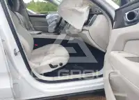2021 Volvo XC60 фото