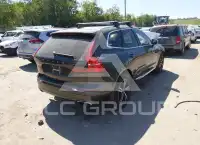 2021 Volvo XC60 фото