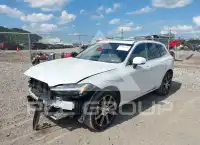 2021 Volvo XC60 photo