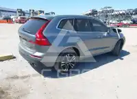 2021 Volvo XC60 фото