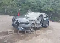 2021 Volvo XC60 фото