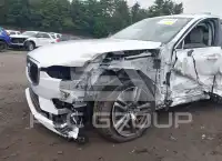 2021 Volvo XC60 фото