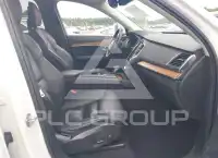 2021 Volvo XC90 photo