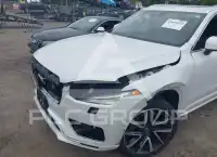 2021 Volvo XC90 photo