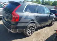 2021 Volvo XC90 photo