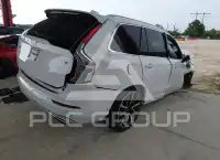 2021 Volvo XC90 photo