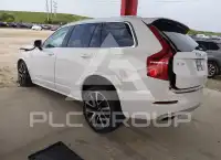 2021 Volvo XC90 photo
