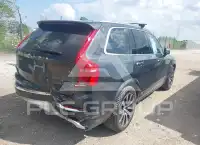 2021 Volvo XC90 фото