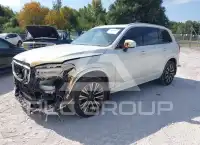 2021 Volvo XC90 photo