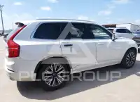 2021 Volvo XC90 фото