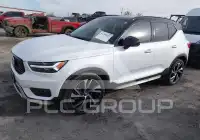 2021 Volvo XC40 фото