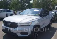 2021 Volvo XC40 фото