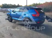 2021 Volvo XC40 фото