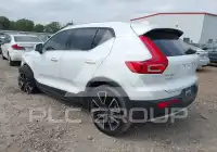 2021 Volvo XC40 фото