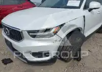 2021 Volvo XC40 фото