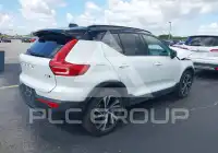 2021 Volvo XC40 фото