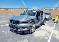 2021 Volvo XC40 фото