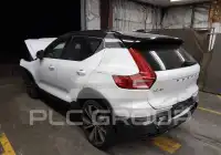 2021 Volvo XC40 фото