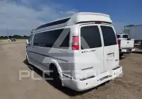 2021 GMC Savana фото