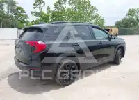 2021 GMC TERRAIN photo