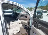 2021 GMC YUKON фото