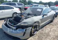 2021 Porsche Taycan фото