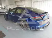 2021 Porsche Panamera photo