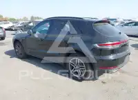 2021 Porsche MACAN photo