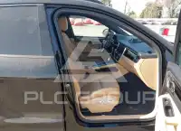 2021 Porsche MACAN photo