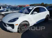 2021 Porsche MACAN photo