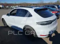 2021 Porsche MACAN photo