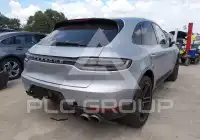 2021 Porsche MACAN photo
