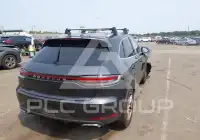 2021 Porsche MACAN photo