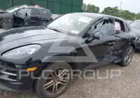 2021 Porsche MACAN photo
